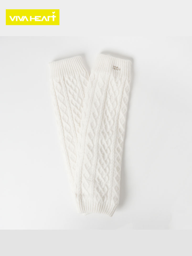 VIVA HEART（ビバハート）ケーブル編み 裏ボア レッグウォーマー