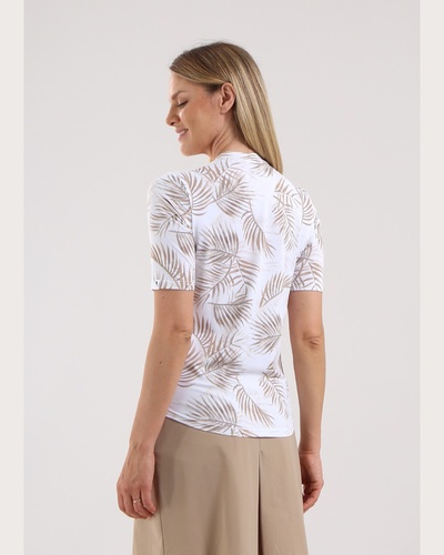 ライトベージュ