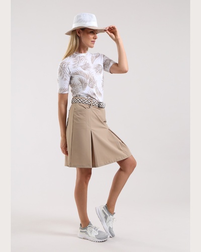 ライトベージュ