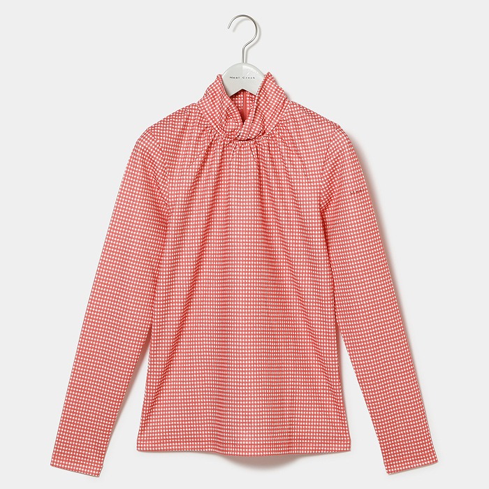 サーモンピンク