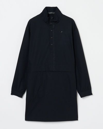 ブラック