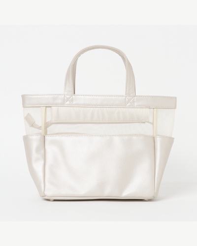 ライトベージュ