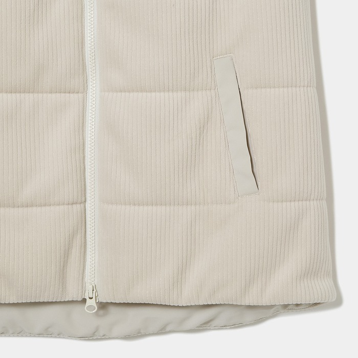 アイボリー
