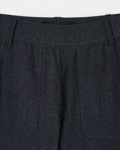 ブラック