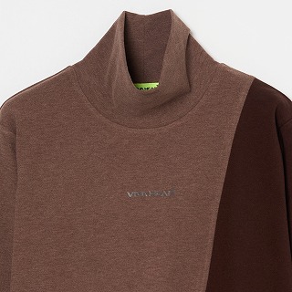 ライトブラウン