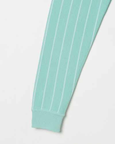 ライトグリーン