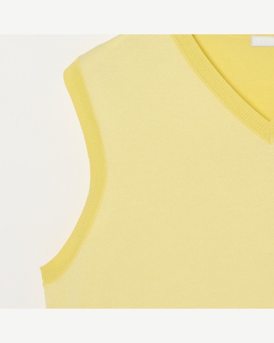 ライトイエロー