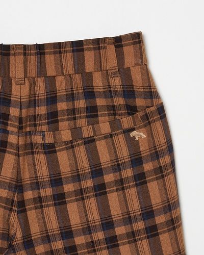 ブラウン