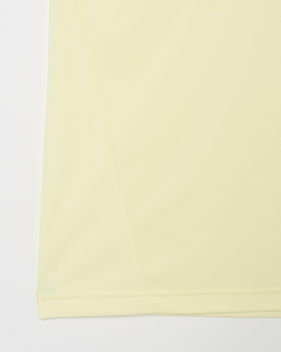 ライトイエロー