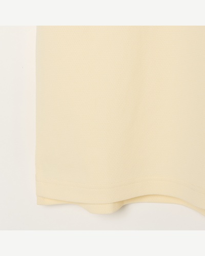 ライトイエロー