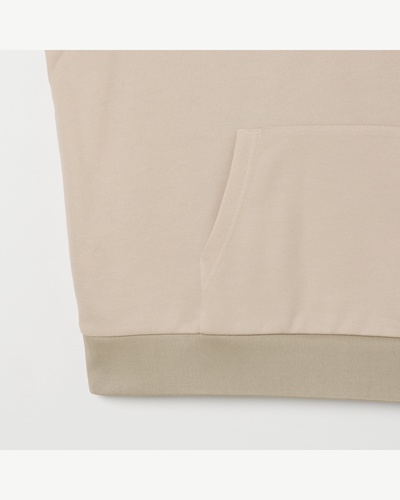 ライトベージュ