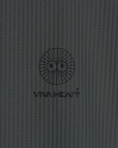 カーキ