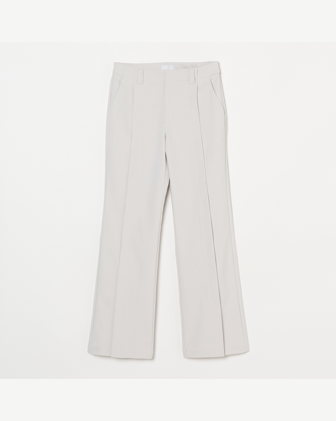 ライトベージュ