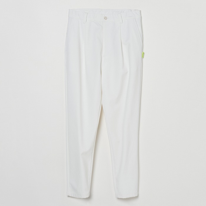 VIVA HEART（ビバハート）4WAYストレッチビッグタックテーパードパンツ