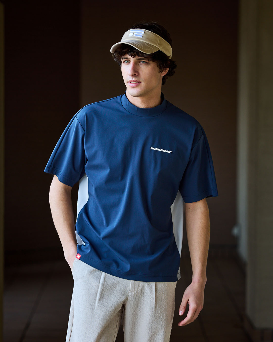 Rosasen（ロサーセン）超撥水バックロゴ半袖モックネックシャツ